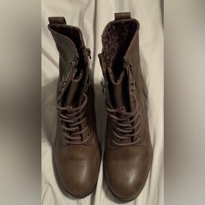 Sun + Stone Brown Lace-Up Boots Rugged Design